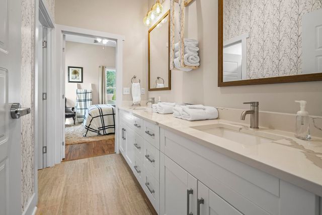 2206 Eastwoods Dr., Conway, SC 29526