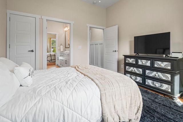 2206 Eastwoods Dr., Conway, SC 29526