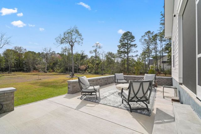 2206 Eastwoods Dr., Conway, SC 29526