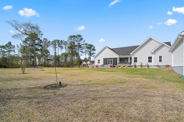 2206 Eastwoods Dr., Conway, SC 29526