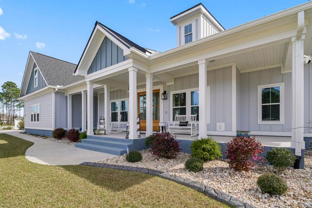 2206 Eastwoods Dr., Conway, SC 29526