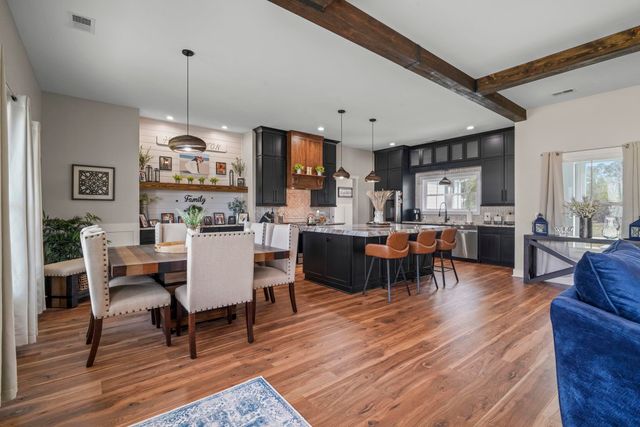 2206 Eastwoods Dr., Conway, SC 29526