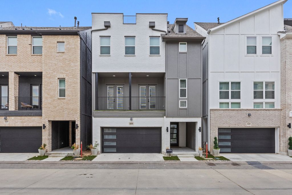 2635 Carmelita Street, Dallas, TX 75212