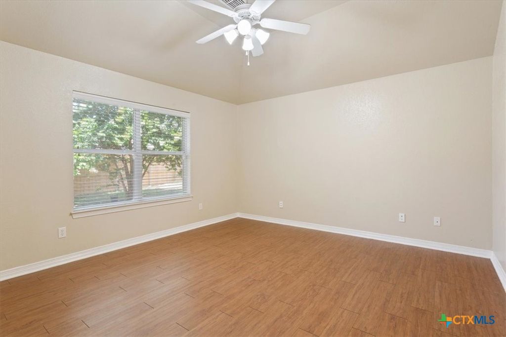 Image 13 of property listing at 3115 Pitchfork Circle, Belton, TX 76513