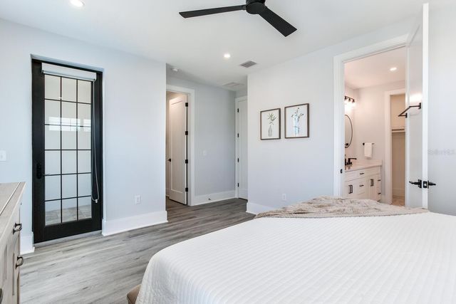 140 174TH AVENUE E A, Redington Shores, FL 33708