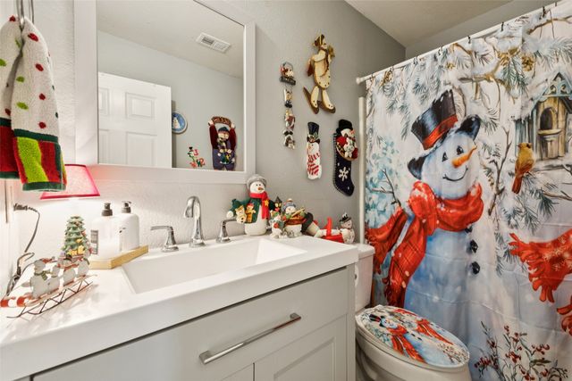 2328 Angoni Way, Fort Worth, TX 76131