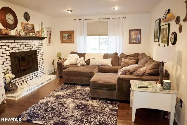 8833 Cologne Dr, Sterling Heights, MI 48314