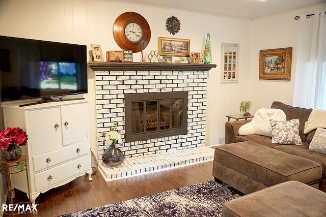 8833 Cologne Dr, Sterling Heights, MI 48314