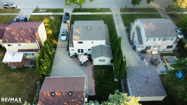8833 Cologne Dr, Sterling Heights, MI 48314
