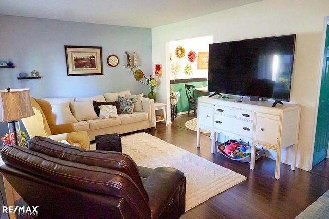 8833 Cologne Dr, Sterling Heights, MI 48314