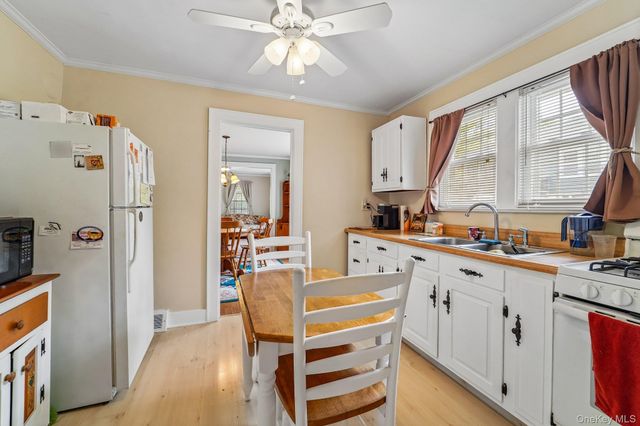 23 Ardmore Street, New Windsor, NY 12553