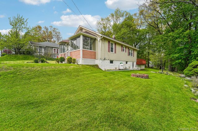 23 Ardmore Street, New Windsor, NY 12553