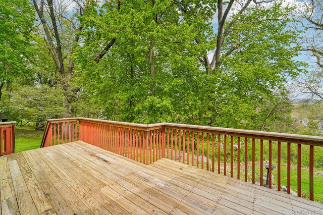23 Ardmore Street, New Windsor, NY 12553