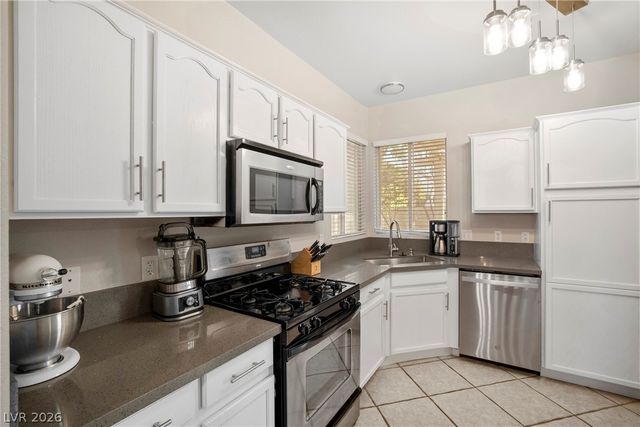 8913 Spinning Wheel Avenue, Las Vegas, NV 89143