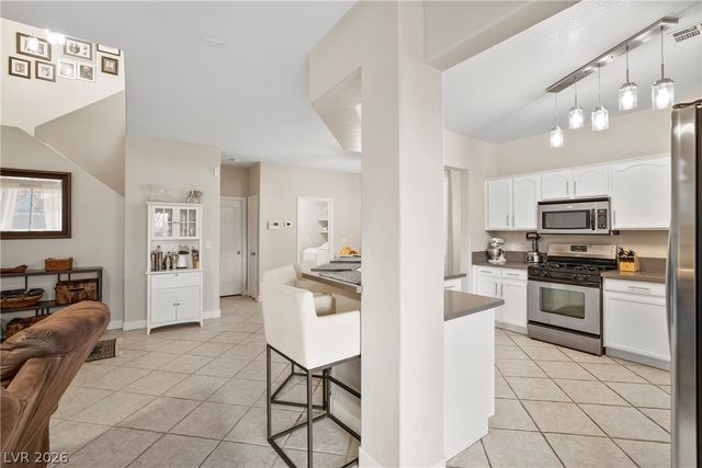 8913 Spinning Wheel Avenue, Las Vegas, NV 89143