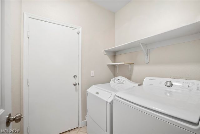 8913 Spinning Wheel Avenue, Las Vegas, NV 89143