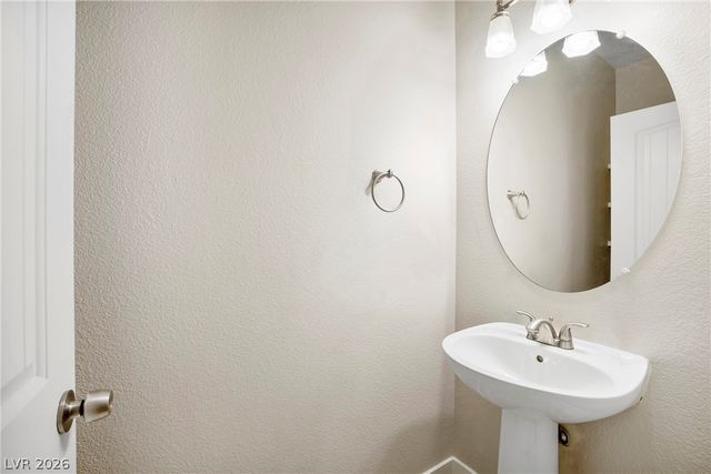 8913 Spinning Wheel Avenue, Las Vegas, NV 89143