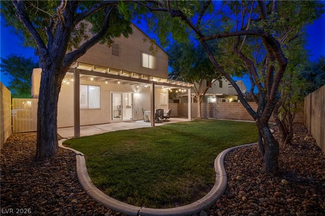 8913 Spinning Wheel Avenue, Las Vegas, NV 89143