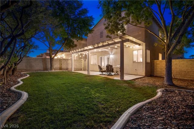 8913 Spinning Wheel Avenue, Las Vegas, NV 89143