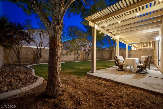 8913 Spinning Wheel Avenue, Las Vegas, NV 89143