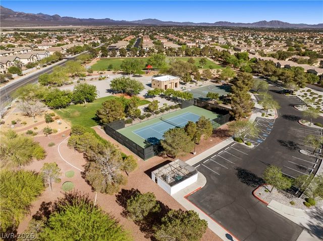 8913 Spinning Wheel Avenue, Las Vegas, NV 89143