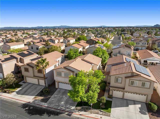 8913 Spinning Wheel Avenue, Las Vegas, NV 89143