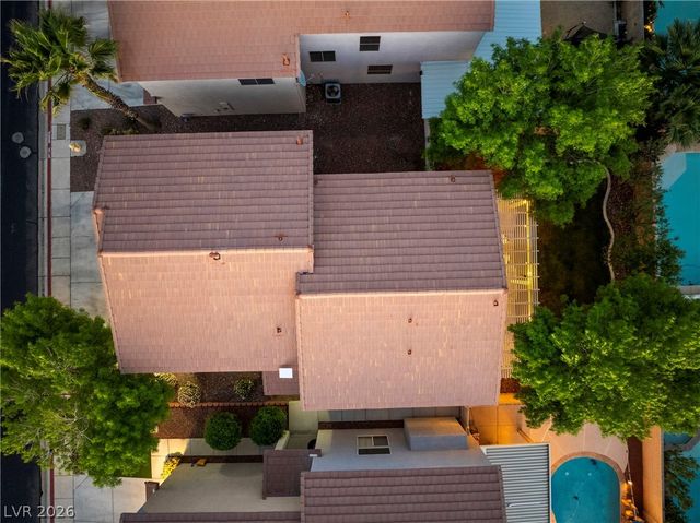 8913 Spinning Wheel Avenue, Las Vegas, NV 89143