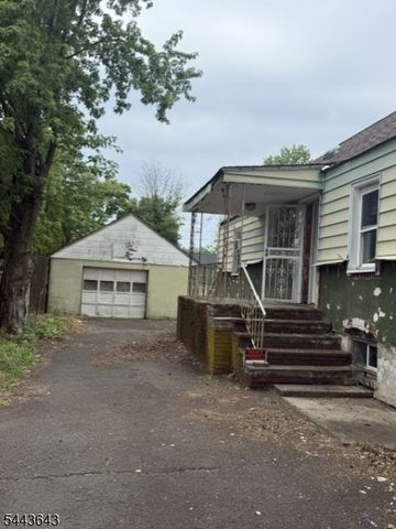 970 Hamilton St, Franklin Twp., NJ 08873