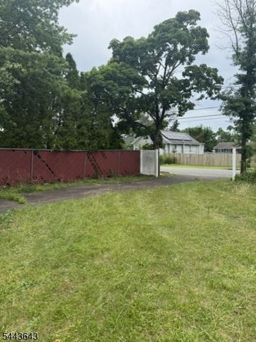 970 Hamilton St, Franklin Twp., NJ 08873