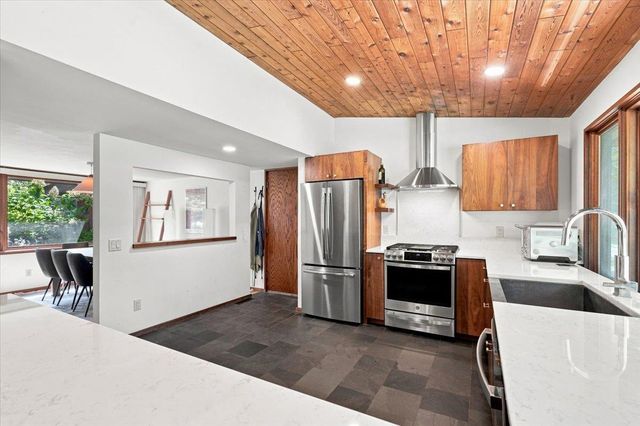 6402 Inner Drive, Madison, WI 53705