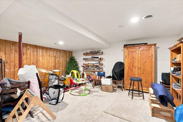6402 Inner Drive, Madison, WI 53705