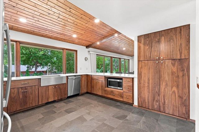 6402 Inner Drive, Madison, WI 53705
