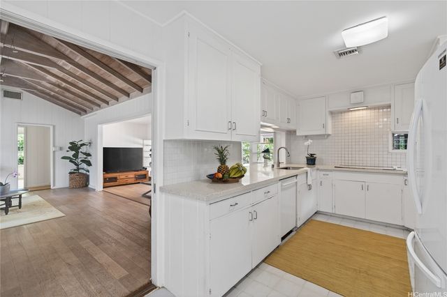 1053 Koloa Street, Honolulu, HI 96816