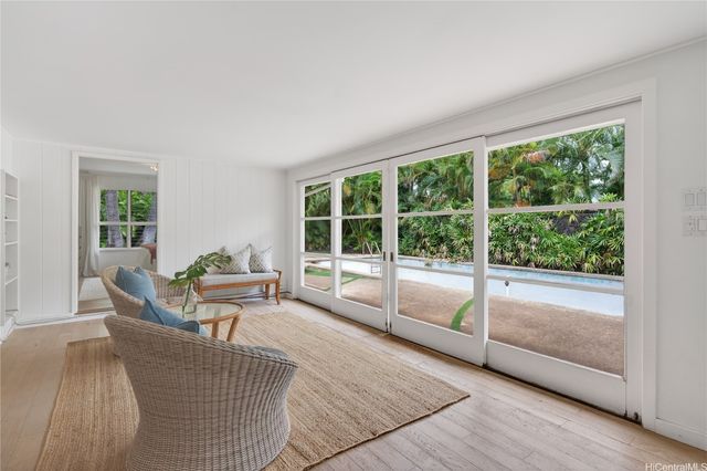 1053 Koloa Street, Honolulu, HI 96816