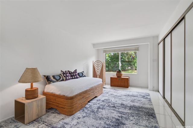 1053 Koloa Street, Honolulu, HI 96816
