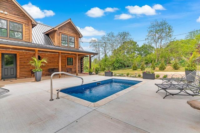 270 Sellers Mill Road, Versailles, KY 40383