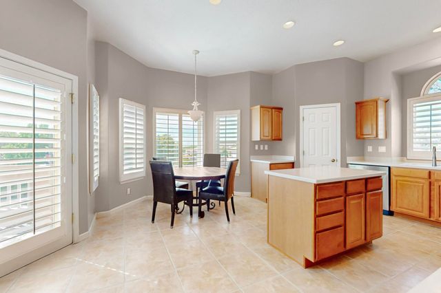 4104 Killington Road NW, Albuquerque, NM 87114