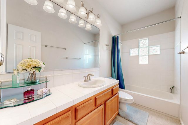 4104 Killington Road NW, Albuquerque, NM 87114