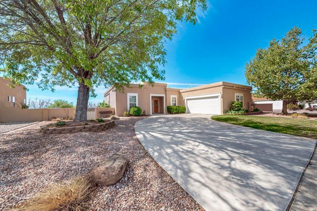 4104 Killington Road NW, Albuquerque, NM 87114