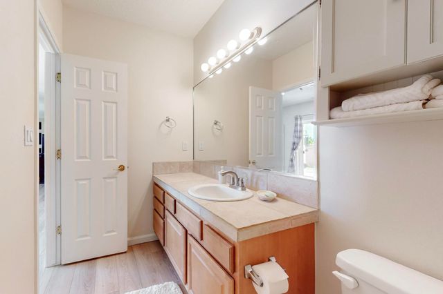 4104 Killington Road NW, Albuquerque, NM 87114