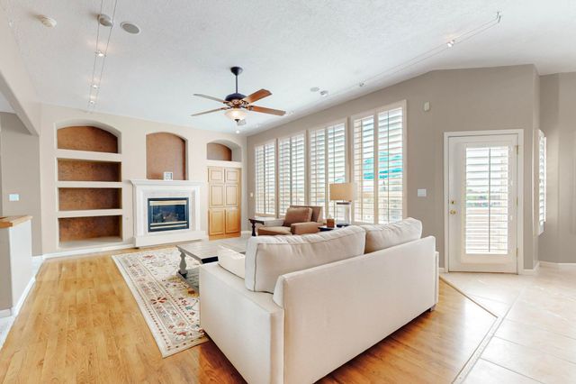 4104 Killington Road NW, Albuquerque, NM 87114