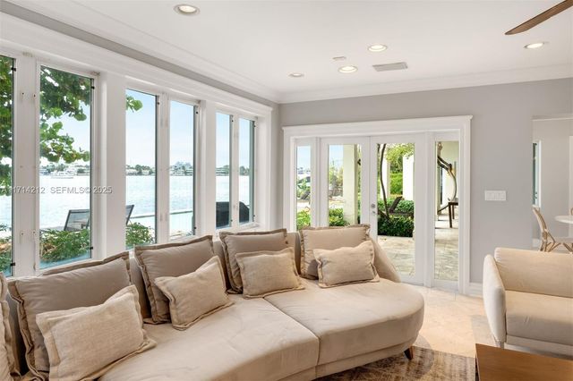 11 E Rivo Alto Drive, Miami Beach, FL 33139