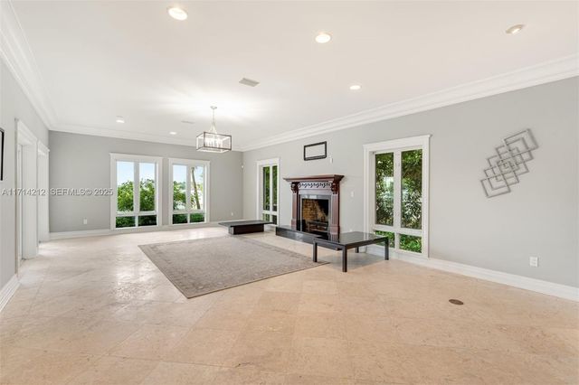 11 E Rivo Alto Drive, Miami Beach, FL 33139