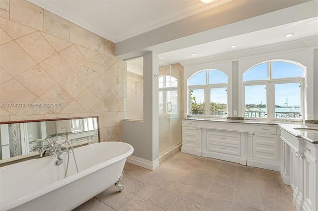 11 E Rivo Alto Drive, Miami Beach, FL 33139