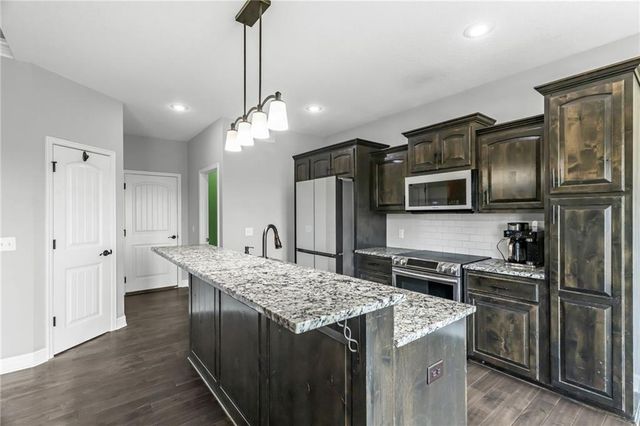 4109 NE 80th Street, Kansas City, MO 64119