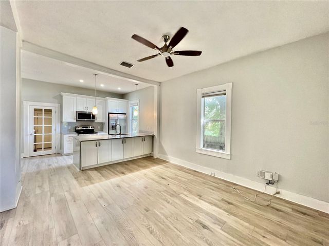 111 W AMELIA AVENUE, Tampa, FL 33602