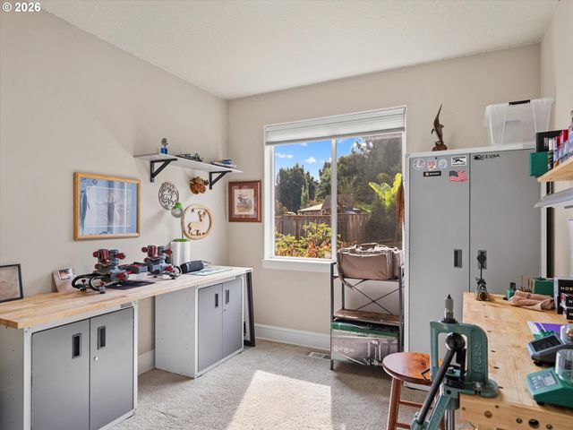 10818 Sw BROWN St, Tualatin, OR 97062