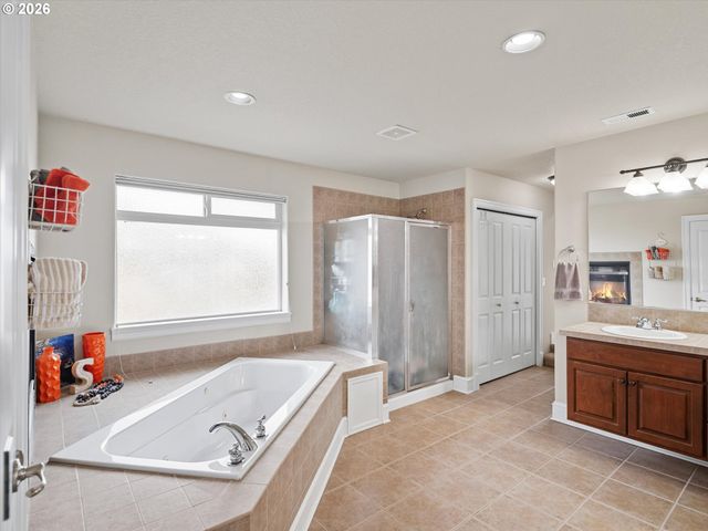 10818 Sw BROWN St, Tualatin, OR 97062