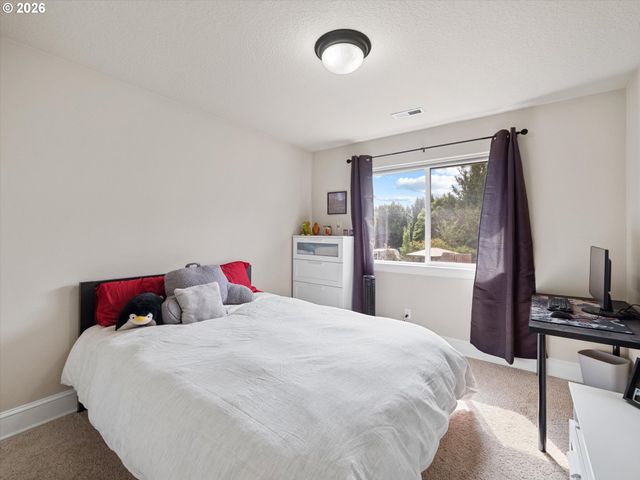 10818 Sw BROWN St, Tualatin, OR 97062