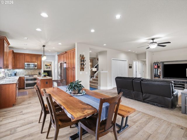 10818 Sw BROWN St, Tualatin, OR 97062